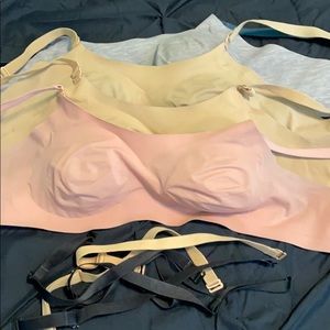 4 Knix reversible bras